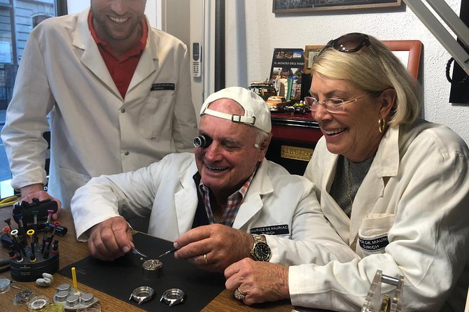À Maurice Watch Workshop in Zurich - Your turn at the bench, dress, magnifying glass, and photos