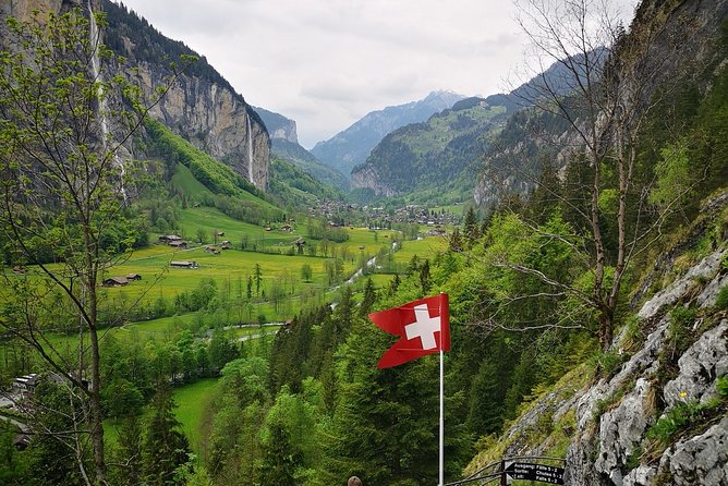Best of Bernese Oberland Tour from Interlaken - Giessbach Falls and Brienz: waterfalls, a lake-view break, and a funicular moment