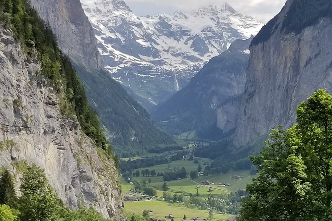 Best of Bernese Oberland Tour from Interlaken - Aareschlucht gorge walk: one of the best reasons to come early