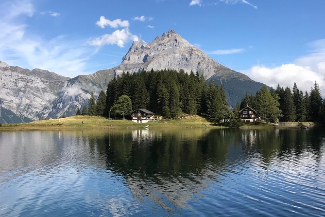 Best of the Uri Alps: A fjord-like lake, glorious peaks and sustainable tourism - When Gondolas Drop Away, Postal Buses Take Over