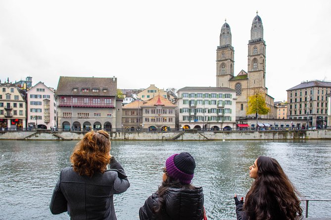 Best of Zurich Tour with Felsenegg Cable Car and Ferry Ride - Pacing and photo strategy in a 4.5-hour schedule