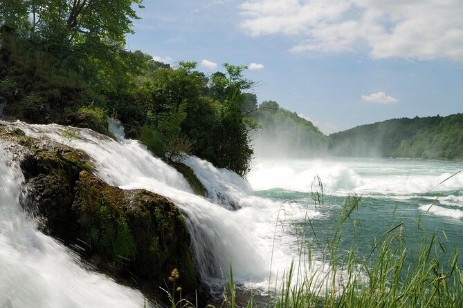 Black Forest and Rhine Falls Day Trip from Zurich - Titisee-Neustadt: cuckoo clocks at Drubba and Lake Titisee time