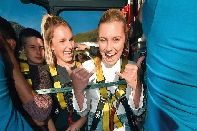 Bungy Jump Stockhorn with OUTDOOR - Gondola ride to Chrindi middle station: the calm before 3-2-1
