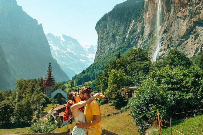 Discover Lauterbrunnen with CHEESE & CHOCOLATE - Why Lauterbrunnen with cheese and chocolate makes sense for 3 hours