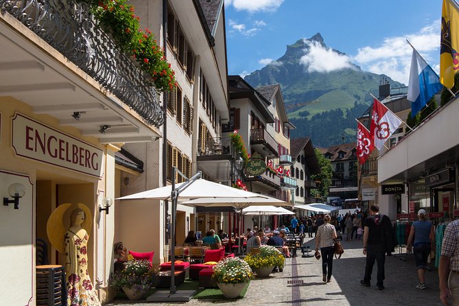 Engelberg Day Tour from Zurich with Lucerne Stop - The coach ride: guide stories, WiFi comfort, and where you’ll notice timing