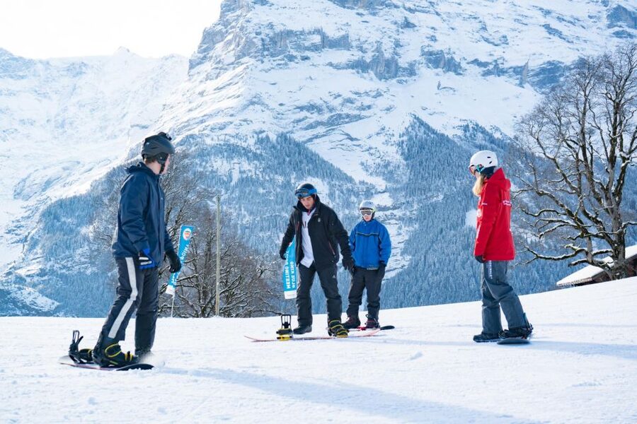 From Interlaken: Afternoon Beginners Snowboarding Lesson - What to Pack (and What Can Trip Up Beginners)