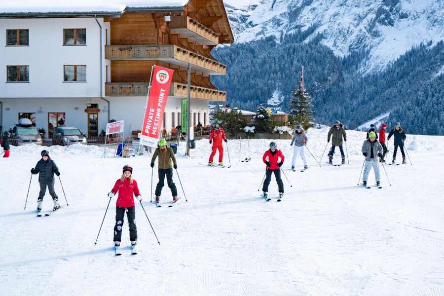 From Interlaken: Afternoon Ski Experience for Beginners - Small Groups, Bilingual Instructors, and Why Patience Is the Real Luxury