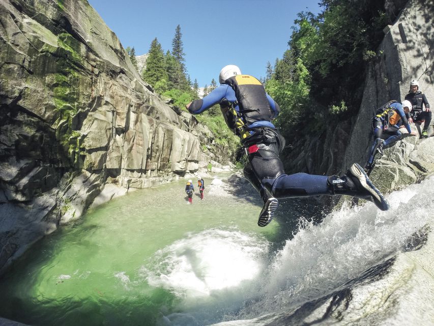 From Interlaken: Grimsel Gorge Canyoning Tour - Before You Jump In: What You’re Asked to Bring (and What You Can’t)