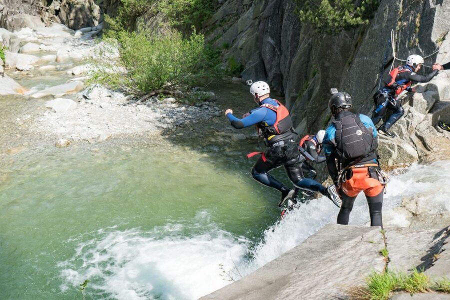 From Interlaken: Grimsel Gorge Canyoning Tour - The Crystal-Clear Pools and Pale Rock Setting