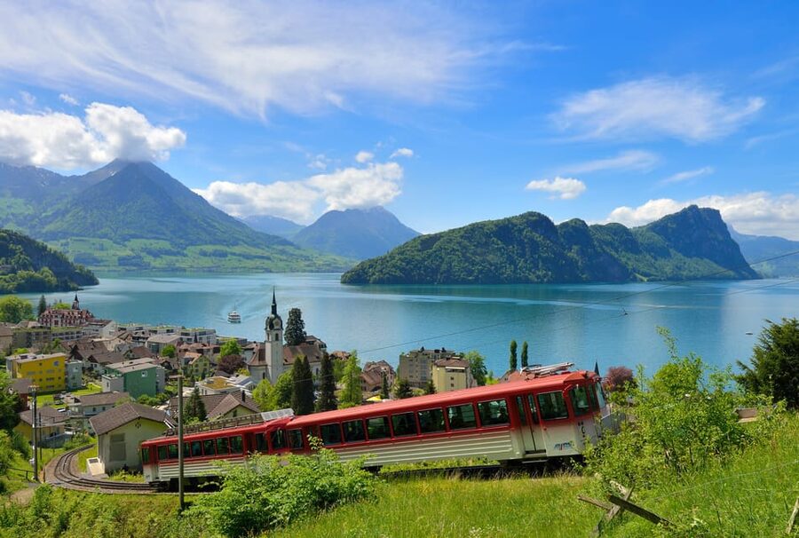 From Lucerne: Classic Rigi Round Trip - The descent by rack railway to Rigi Kaltbad