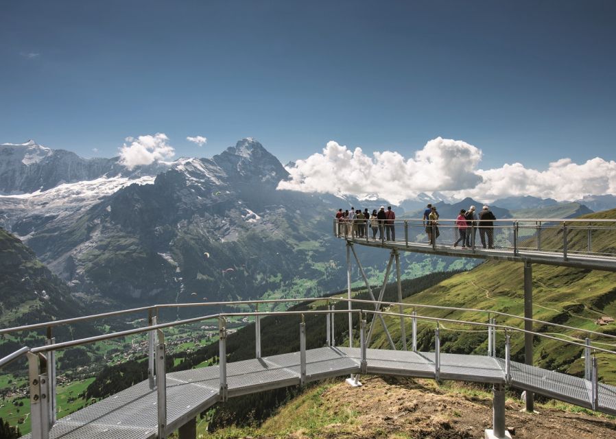 From Lucerne: Day Trip to Grindelwald & Lauterbrunnen - Lauterbrunnen: The Waterfall Valley That Feels Like a Postcard