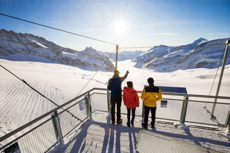 From Lucerne: Day Trip to Jungfraujoch – Top of Europe - The triple peaks of Eiger, Mönch, and Jungfra: when the view cooperates
