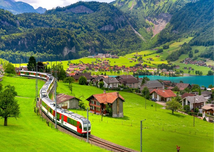 From Lucerne: Private Day Tour to Interlaken and Grindelwald - Why This Private Lucerne to Interlaken and Grindelwald Day Works So Well