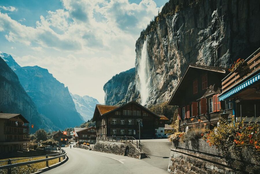 From Lucerne: Private Day Tour to Interlaken and Grindelwald - Lauterbrunnen Valley: Waterfalls Up Close in About One Hour