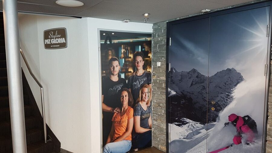 From Zürich: Exclusive Private Tour to Mt. Schilthorn - Thrill Walk and the Skyline View Platform for higher, more dramatic angles