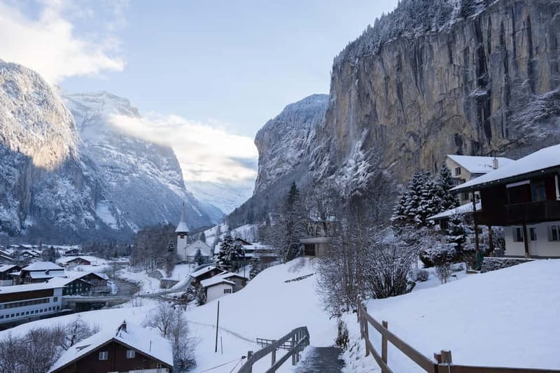 From Zurich: Grindelwald, Lauterbrunnen & Interlaken Tour - Giessbach Waterfalls guided walk (1 hour): misty close-up, plan your footing