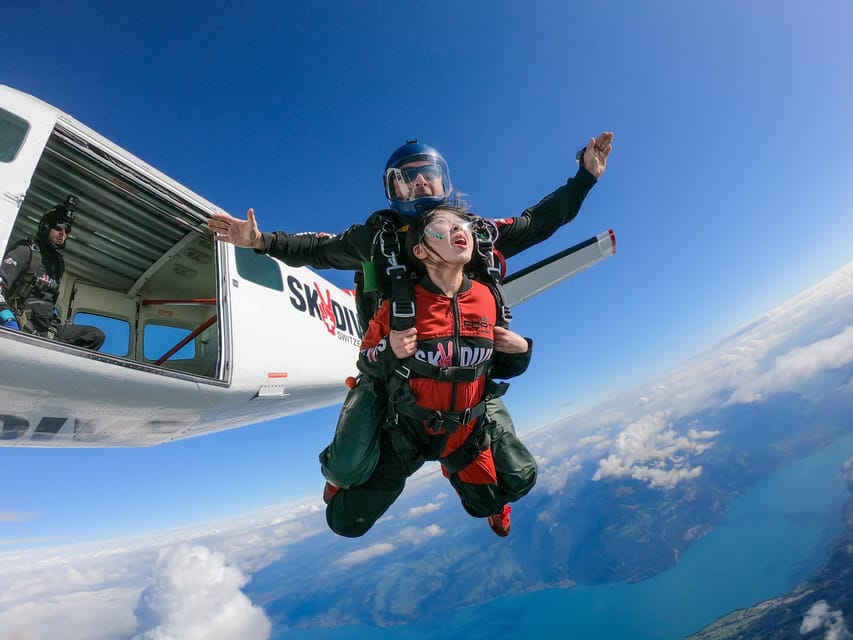 From Zurich: Interlaken Skydiving & Scenic Flight Adventure - The Tandem Skydive: What 45 Seconds of Freefall Really Means