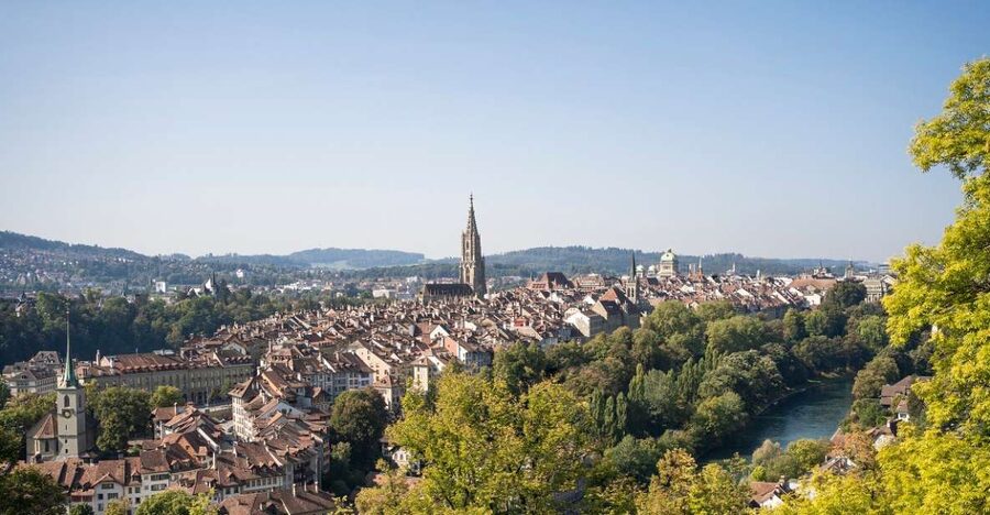 From Zurich/Lucerne: Berne Capital and Countryside Day-Trip - From Zurich or Lucerne, the Ride Becomes Part of the Tour