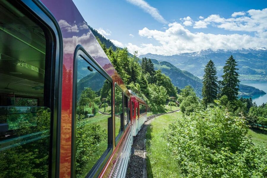 From Zurich: Mount Rigi and Lucerne Small-Group Day Trip - The cable car to Rigi Kaltbad, fast altitude with big photo payoff