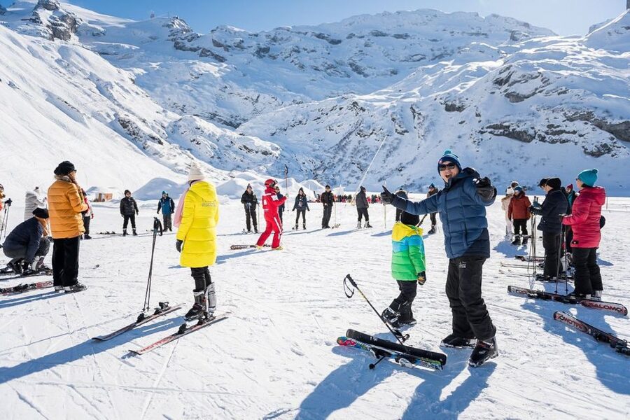 From Zurich: Mount Titlis Daytrip & first time Ski Adventure - First-time skiing: how to keep it low stress and actually learn