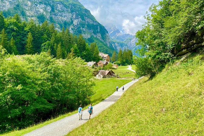 From Zurich: The most beautiful insider spots in Switzerland (private 1-day tour) - Bilten chocolate maker stop: tasting and practical souvenir shopping