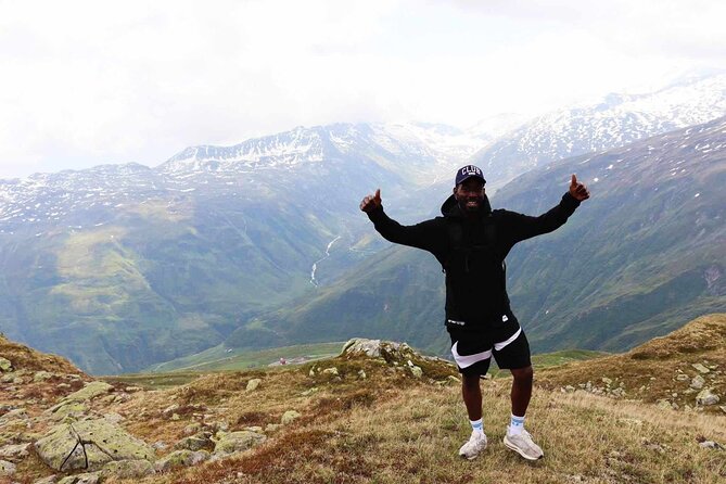 Full-Day Hiking Swiss Alps and Lake swim with Pick-up - Small Group Size and the Human Part of the Experience