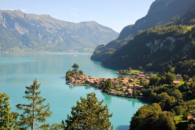 Grindelwald, Interlaken & Lauterbrunnen Day Trip from Zurich - Interlaken Stop: A Short Hit of Lakes, Town Vibes, and Pick-Your-Own Adventure