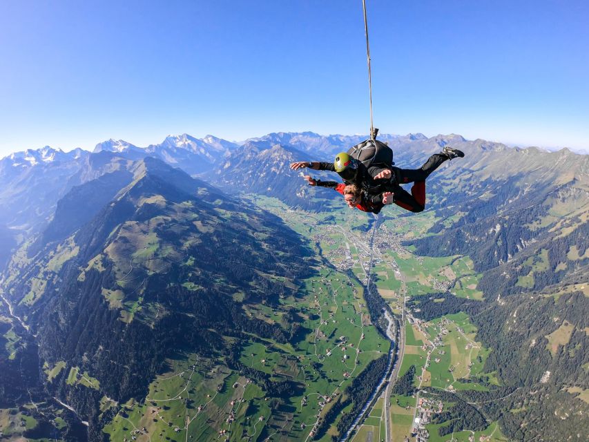 Interlaken: Airplane Skydiving over the Swiss Alps - Why this Interlaken skydive feels different from generic skydiving