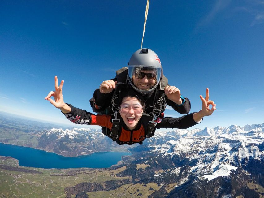 Interlaken: Airplane Skydiving over the Swiss Alps - The run-up: Outdoor Interlaken Base to the Reichenbach airfield