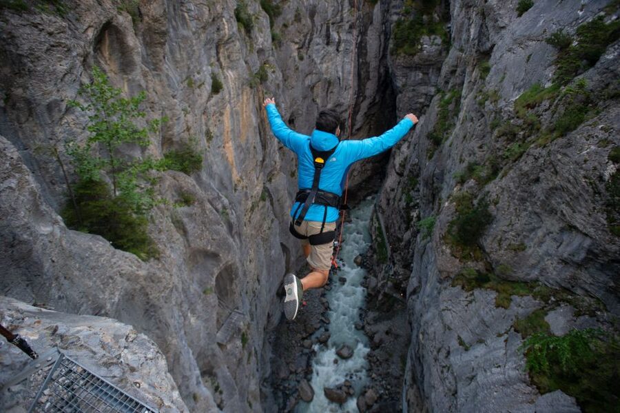 Interlaken: Canyon Swing in Grindelwald - Canyon Swing in Grindelwald: The 90-Meter Thrill at Glacier Canyon