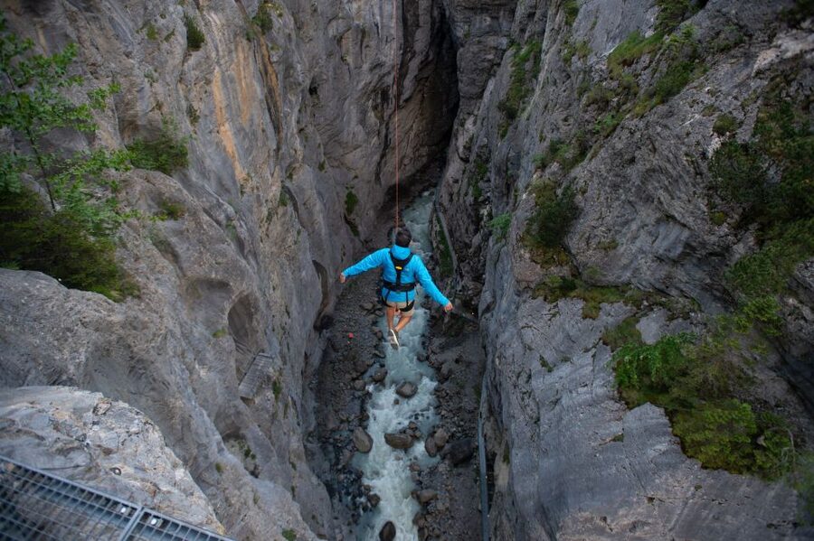 Interlaken: Canyon Swing in Grindelwald - The Jump Math: 90 M High, 50 M Freefall, 120 km/h