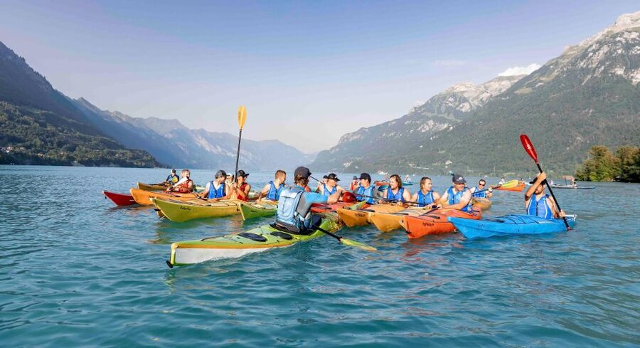 Interlaken: Kayak Tour of the Turquoise Lake Brienz - Half-day versus evening sunset kayaking