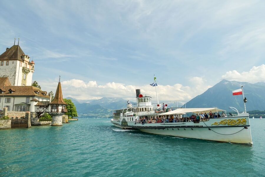 Interlaken: Lake Thun and Lake Brienz Boat Cruises Day Pass - Getting on board: Interlaken West vs Interlaken Ost