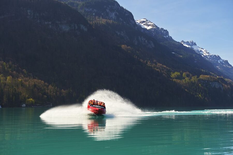 Interlaken: Scenic Jetboat Ride on Lake Brienz - The Captain’s Style: 360° Spins, Speed, Humor, and How It Affects Your Thrill Level