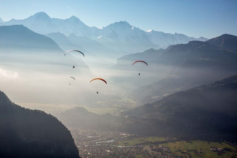 Interlaken: Tandem Paragliding Flight with Pilot - Choosing your flight style: calm glide, or ask for tricks