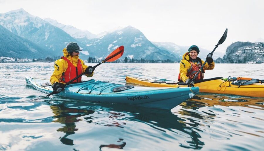 Interlaken: Winter Kayak Tour on Lake Brienz - The 3-hour flow: fitting up, learning basics, then 2 hours on Lake Brienz