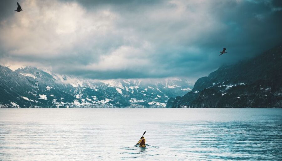Interlaken: Winter Kayak Tour on Lake Brienz - What you paddle past: Ringgenberg Castle and crisp winter reflections