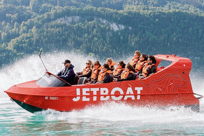 Jetboat Interlaken - The Jetboat Ride Itself: Fast Turns on Lake Brienz