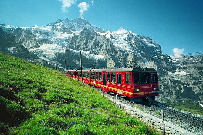 Jungfraujoch Day Trip from Zurich: Swiss Alps & Bernese Oberland - From Zurich to Grindelwald: the mountain route starts on the bus
