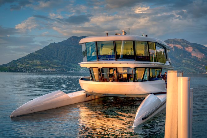 Lake Lucerne 1-Hour Catamaran Cruise - A 1-hour Lake Lucerne cruise that favors views over chatter