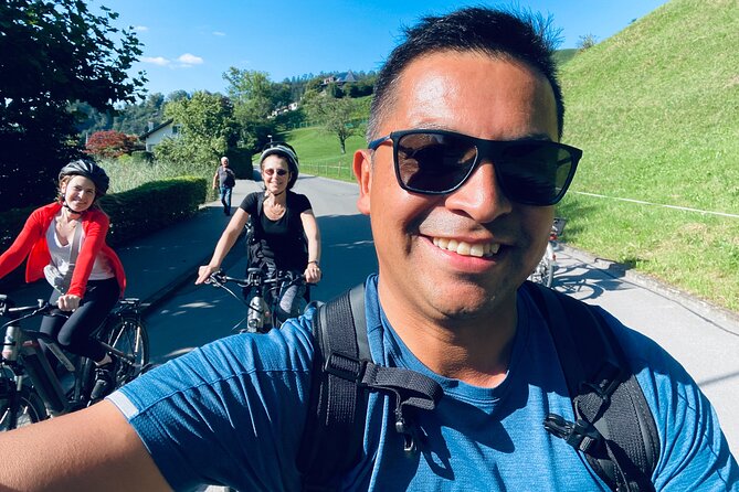 Lake Lucerne Peninsula e-Bike Tour - E-bikes and safety: helmets, steady pacing, and bike sizes