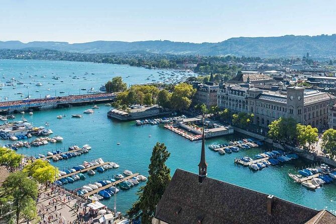 Lake Zurich boat tour for an afternoon ! - Aquaretum fountain: 12 nozzles, 35 meters, and a science-y twist