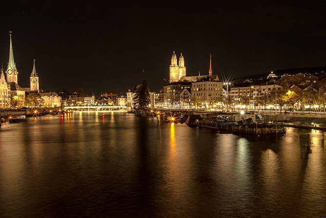 Lake Zurich mini boat tour / by night! - Why Lake Zurich Feels Special When You See It at Night