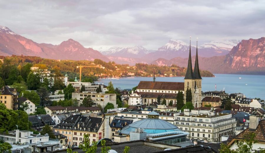 Lucerne: 3-Hour Walking Tour with a Local Guide - The 3-hour flow: how the break helps you enjoy more, not less