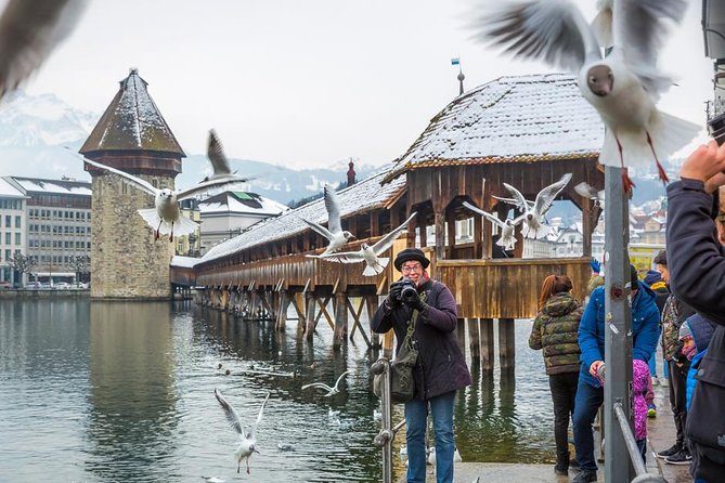 Lucerne Best Guided Walks - Reuss river vibes and the wooden bridge connection