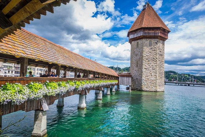 Lucerne CH Experience: Cheese, Chocolate, Chapel Bridge & Château - Cheese and Swiss wine: not just a snack, it’s a pairing lesson
