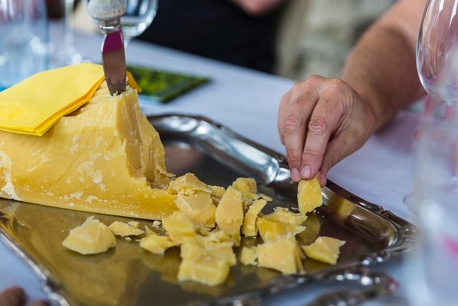 Lucerne CH Experience: Cheese, Chocolate, Chapel Bridge & Château - How the 2 hours actually feels, and why the timing works