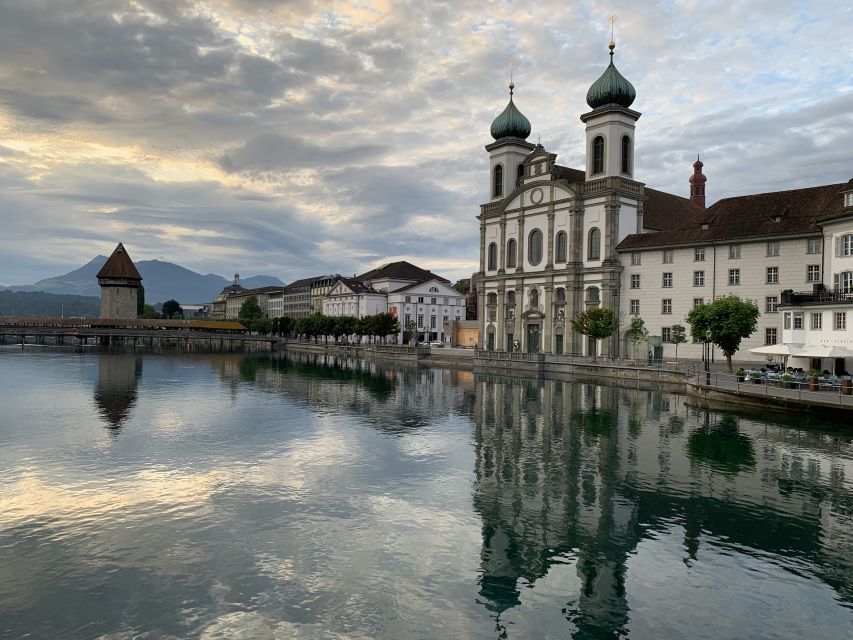 Lucerne: eTukTuk City Tour - Crossing Seebrücke and getting Chapel Bridge views without the hassle