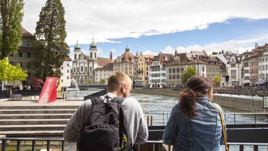 Lucerne: Express Walk with a Local in 60 minutes - Chapel Bridge, the landmark you will remember even after you leave