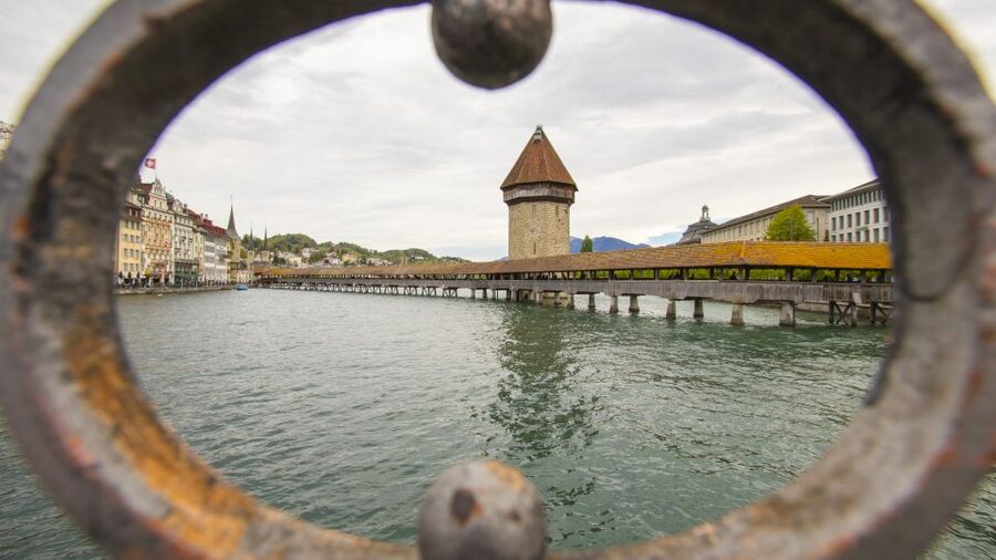 Lucerne: Express Walk with a Local in 60 minutes - The finish at Hofkirche St. Leodegar, then your next move